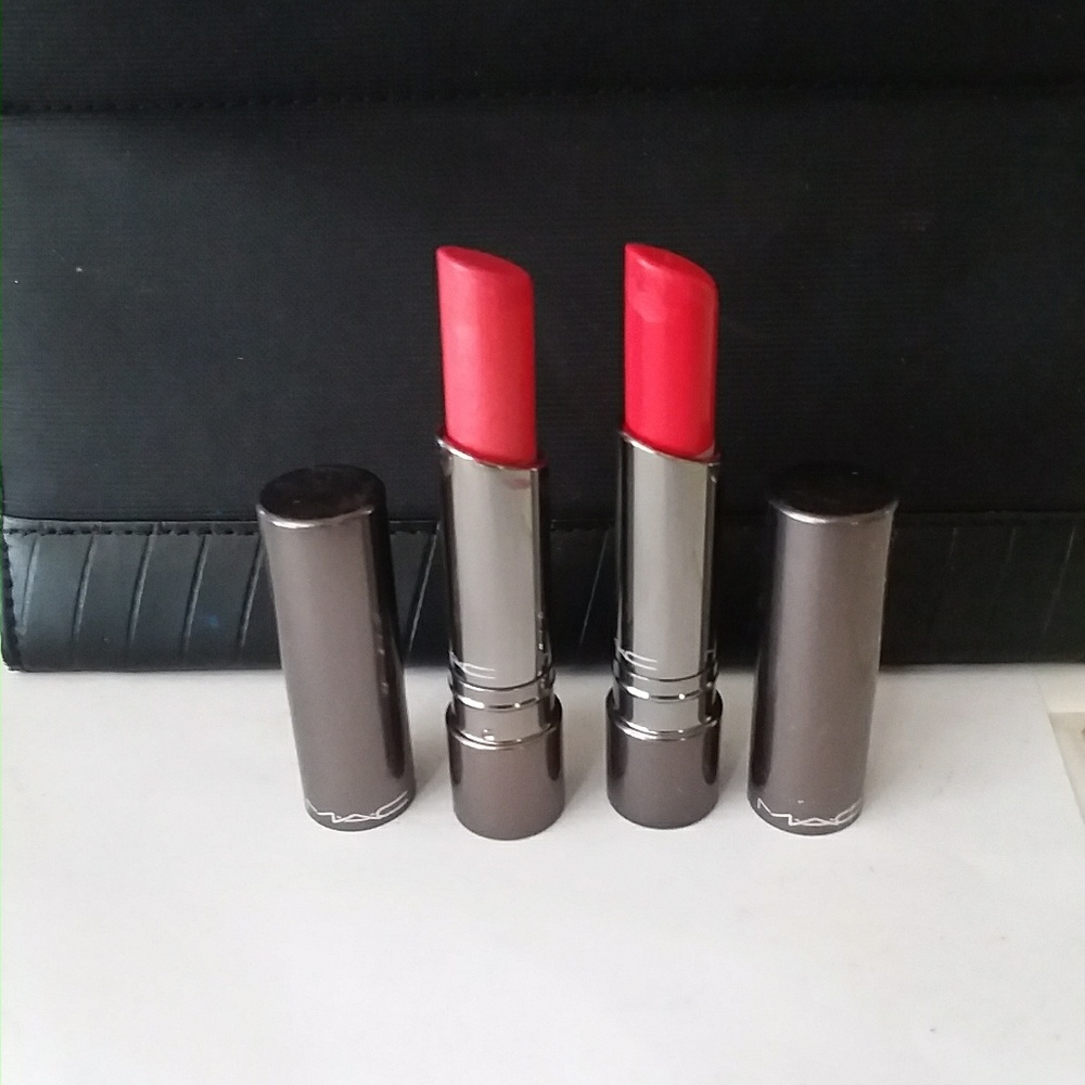 Mac huggable lipstick